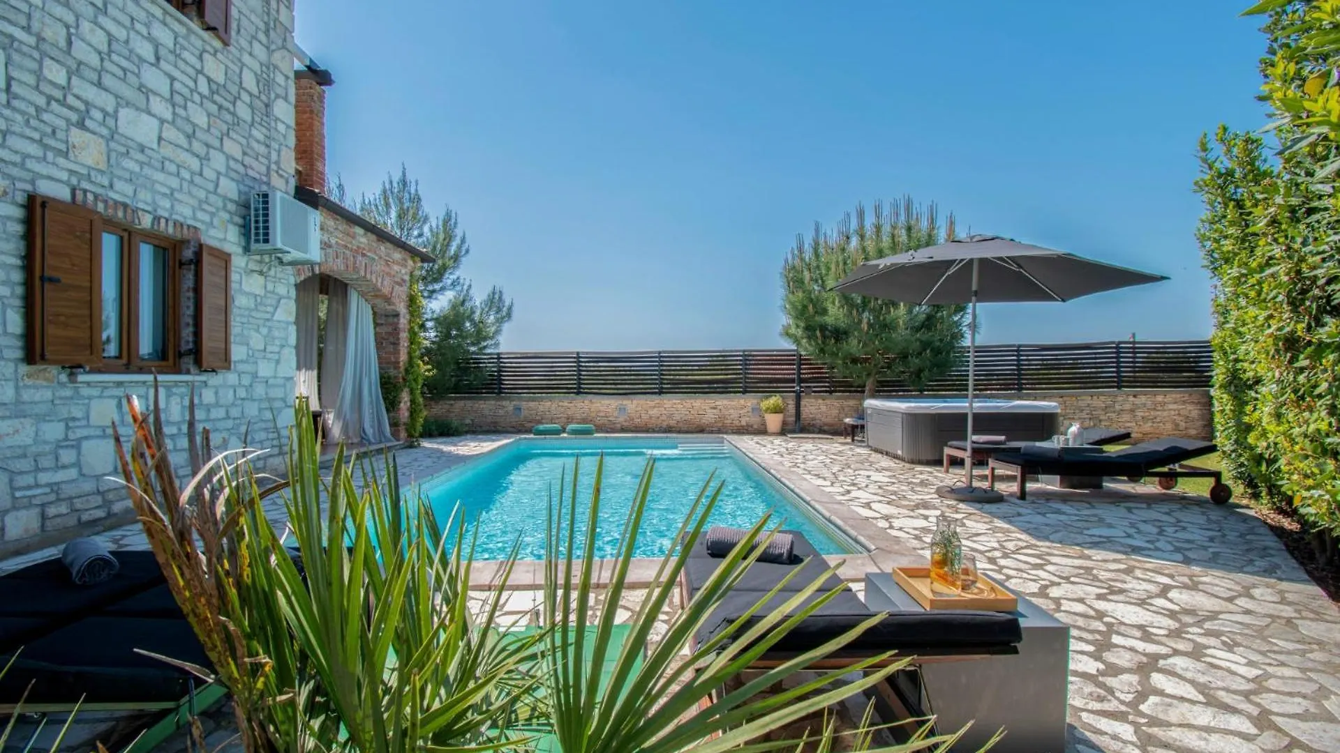 Villa Verde Istria In Svetvincenat Cabrunici Croatia