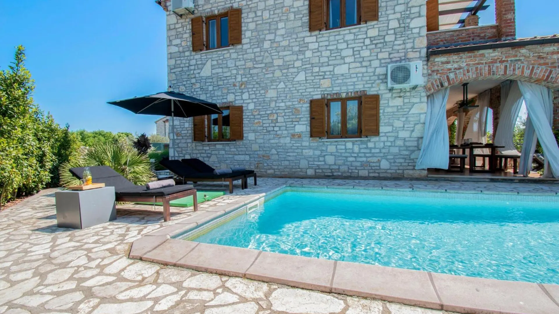 Villa Verde Istria In Svetvincenat Cabrunici Croatia